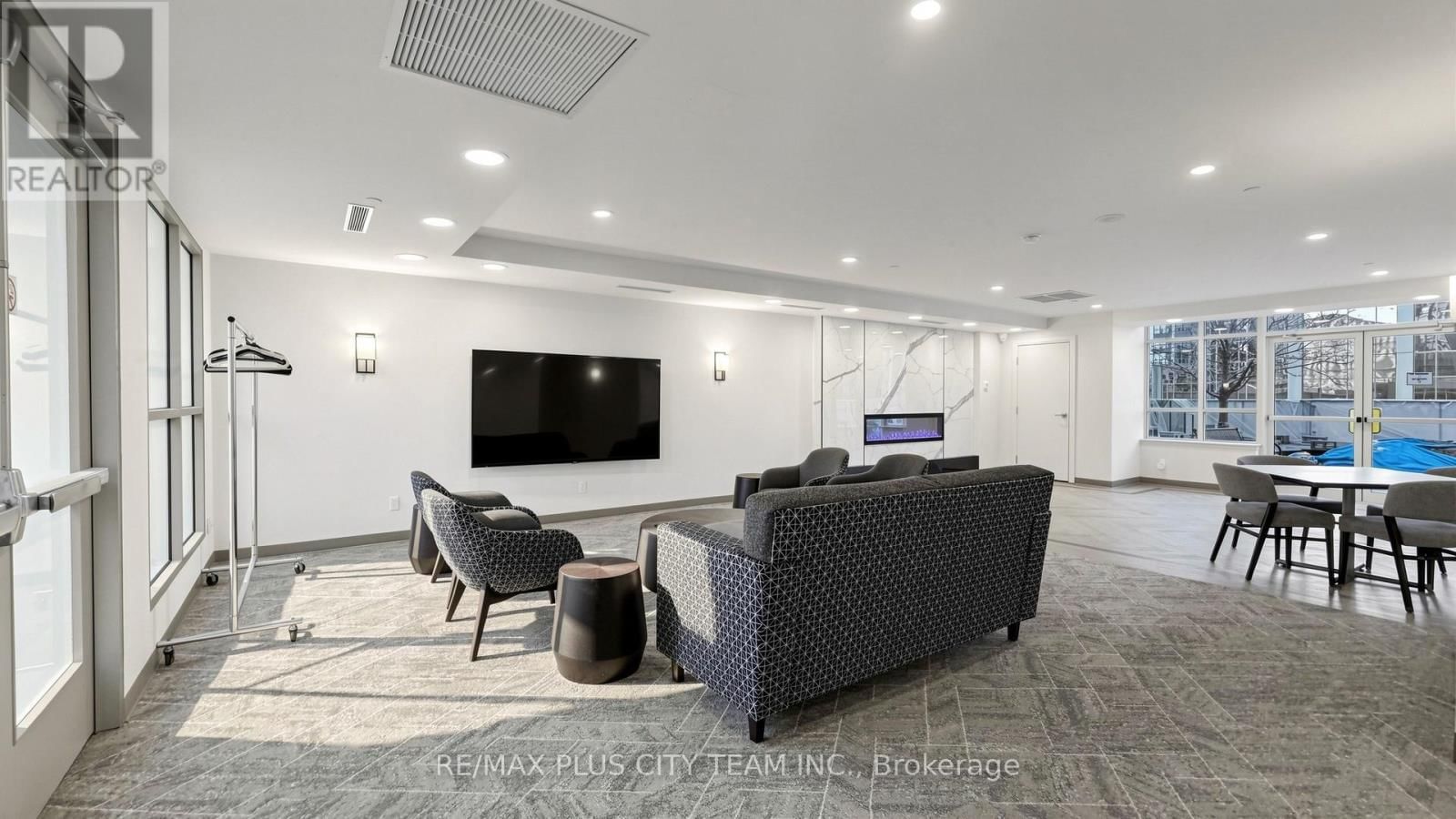 2212 - 4978 YONGE STREET Image 25