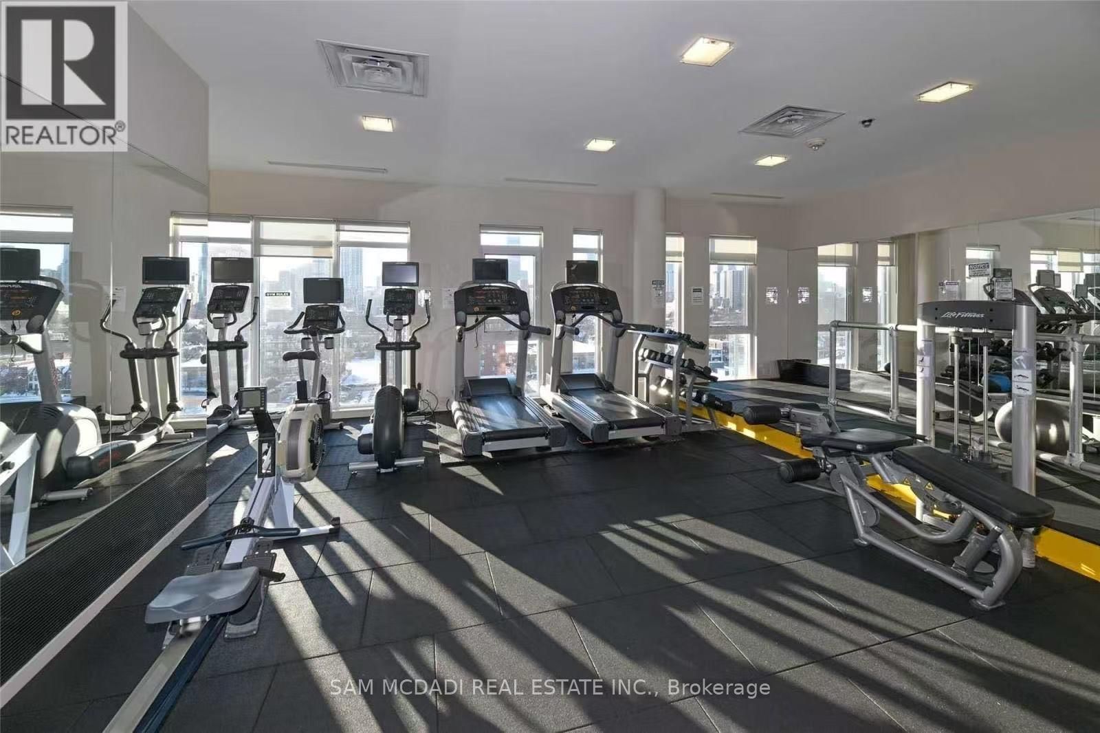 909 - 260 SACKVILLE STREET Image 15