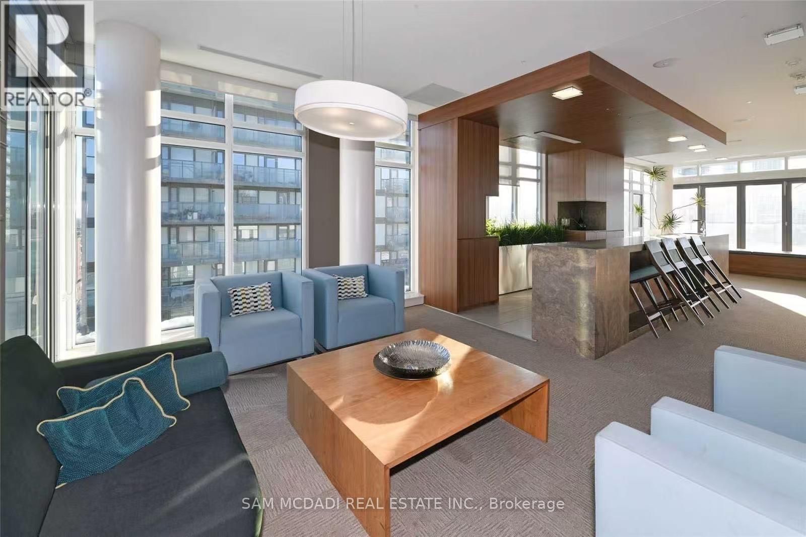 909 - 260 SACKVILLE STREET Image 16