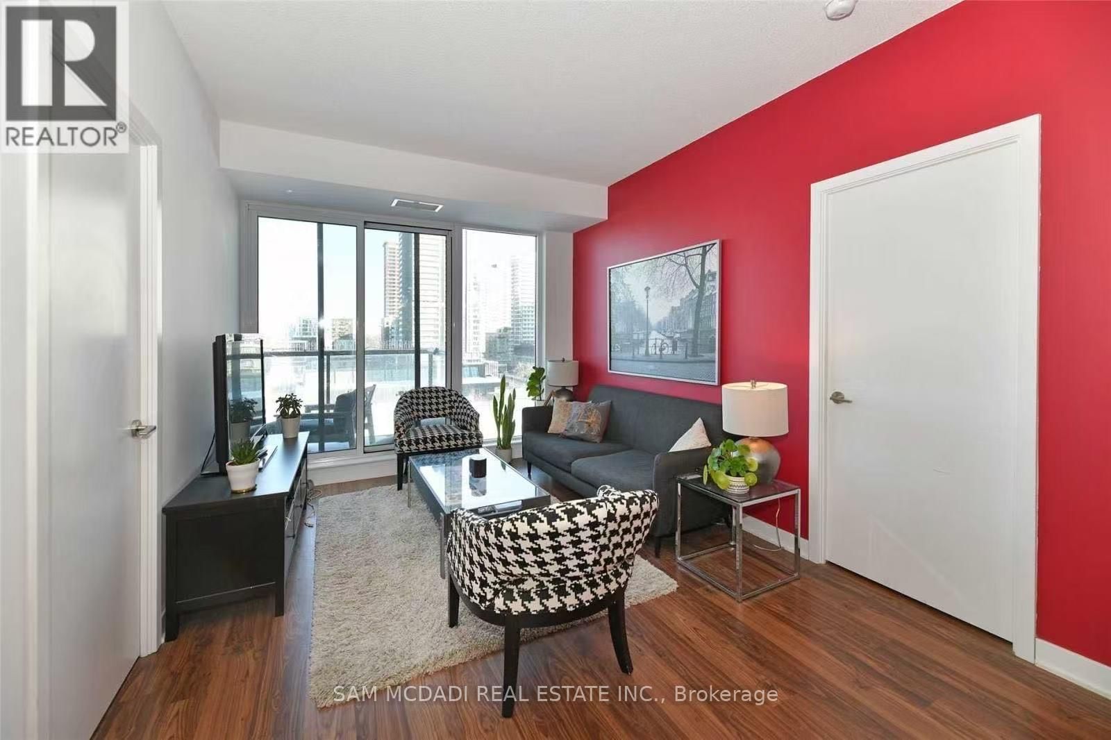 909 - 260 SACKVILLE STREET Image 6