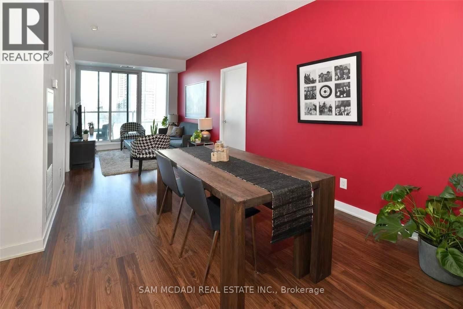 909 - 260 SACKVILLE STREET Image 7