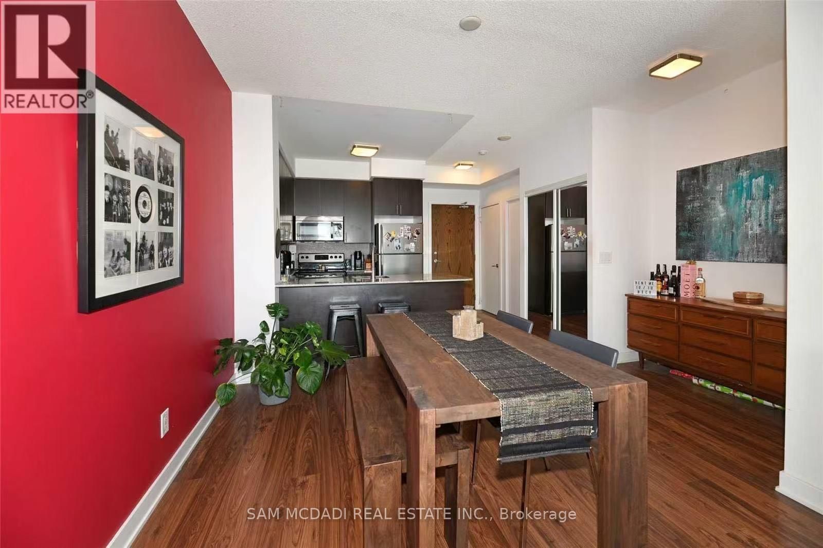 909 - 260 SACKVILLE STREET Image 8