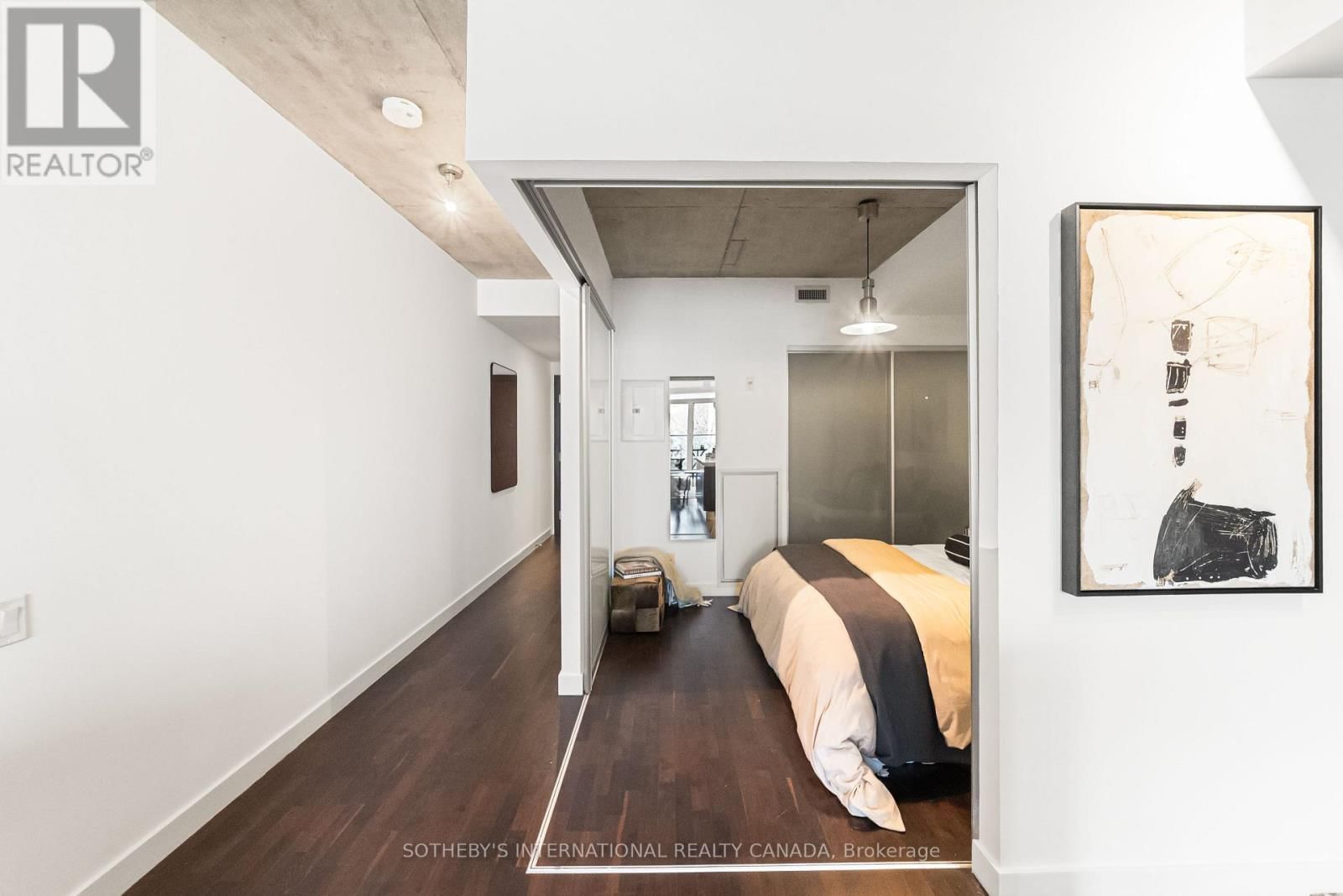 302 - 75 PORTLAND STREET Image 15