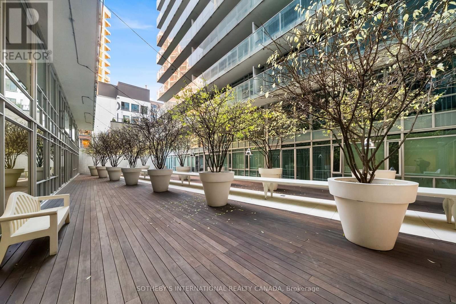 302 - 75 PORTLAND STREET Image 29