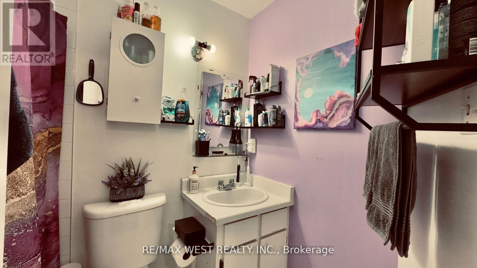 2 - 1061 BATHURST STREET Image 4