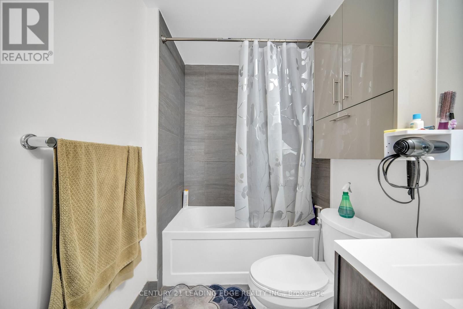 1110 - 188 FAIRVIEW MALL DRIVE Image 16