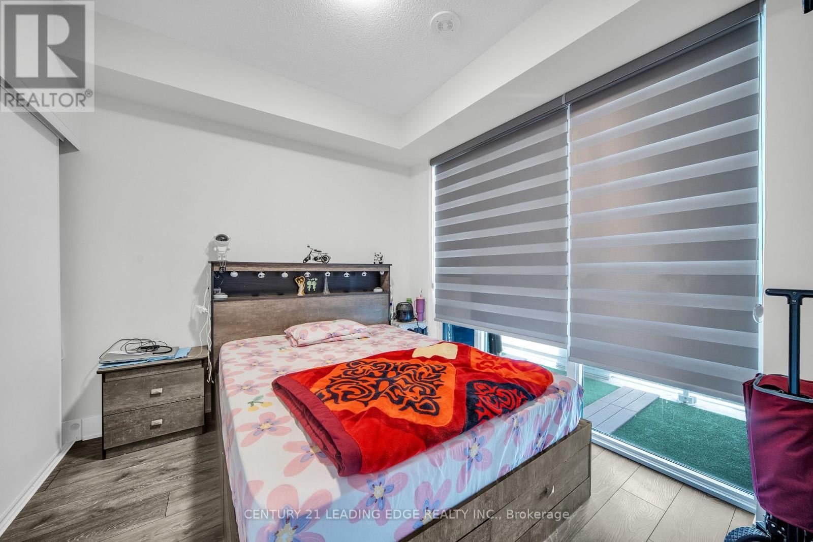 1110 - 188 FAIRVIEW MALL DRIVE Image 19