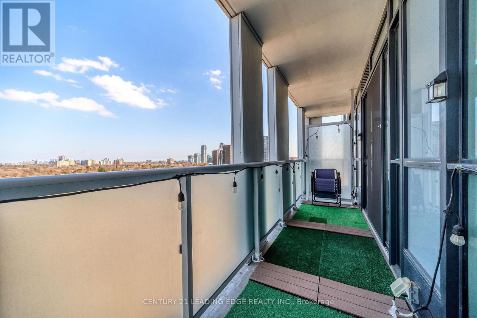 1110 - 188 FAIRVIEW MALL DRIVE Image 22