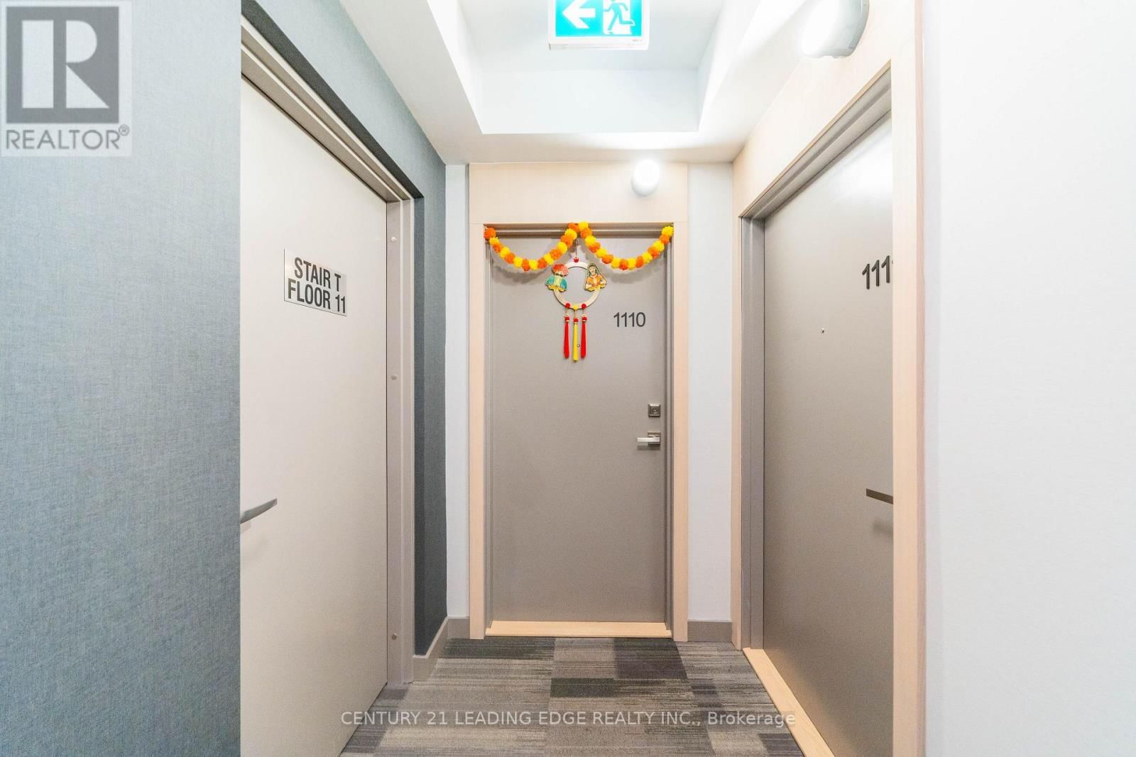 1110 - 188 FAIRVIEW MALL DRIVE Image 3