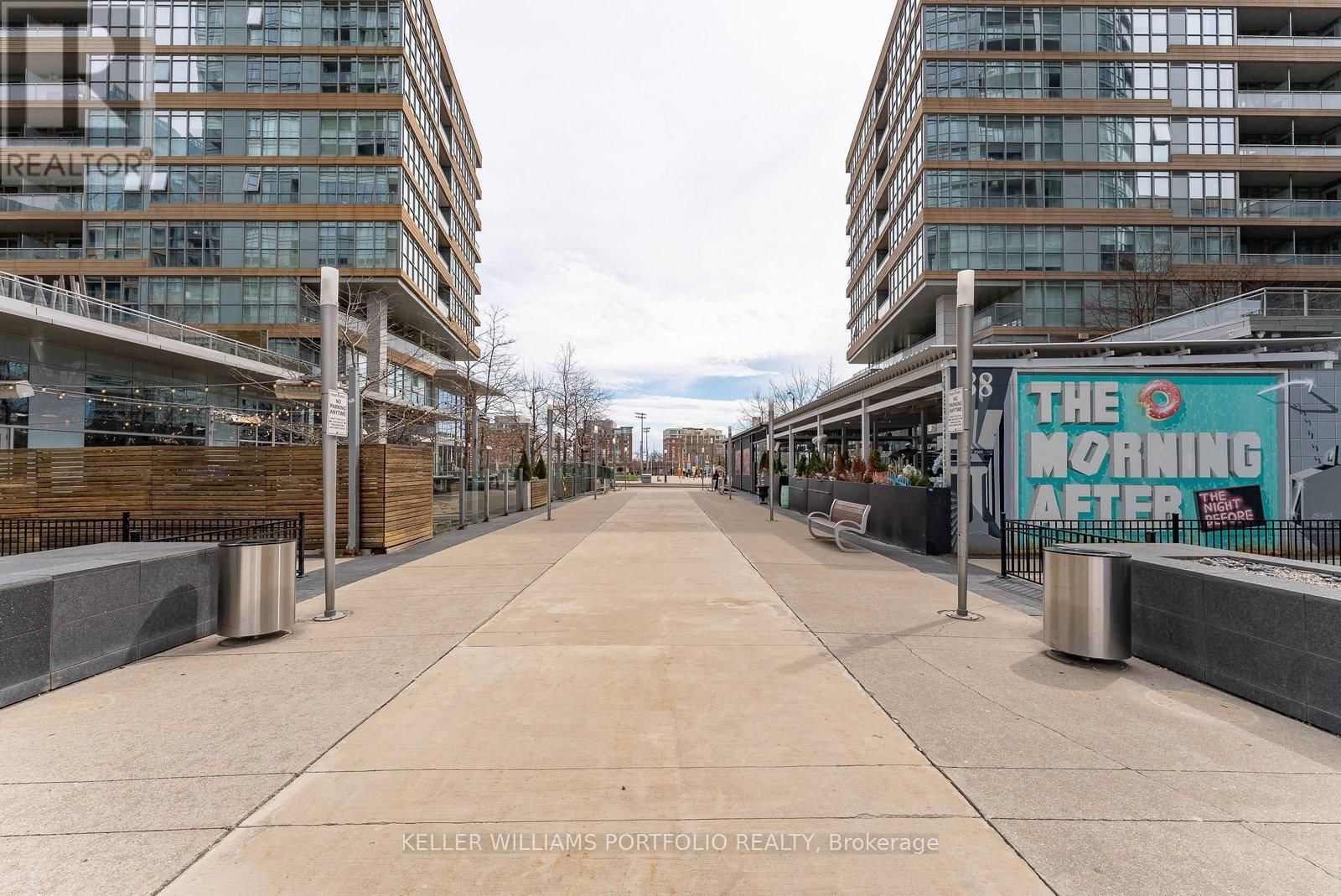 3916 - 15 ICEBOAT TERRACE Image 34