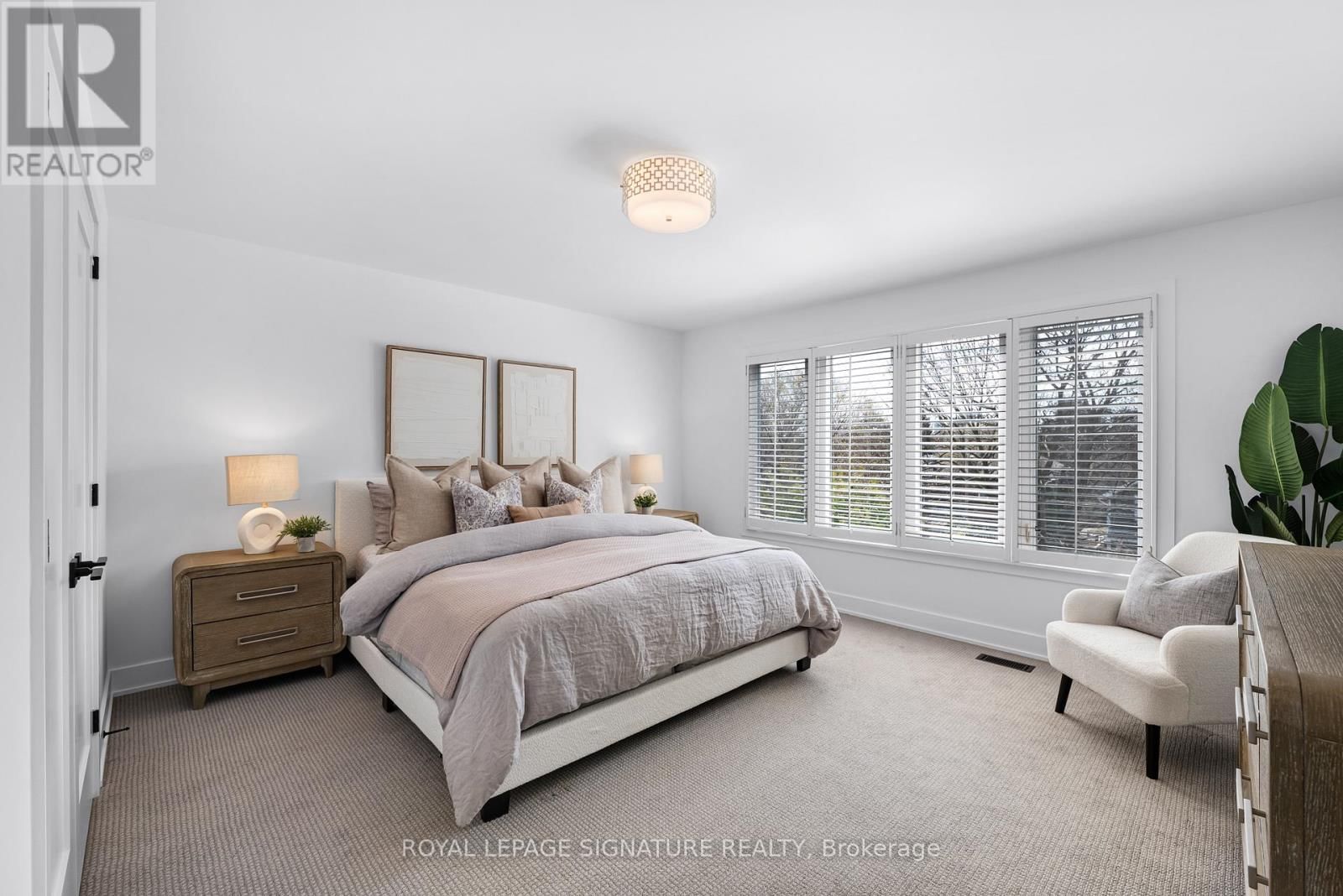 189 BEDFORD PARK AVENUE Image 20