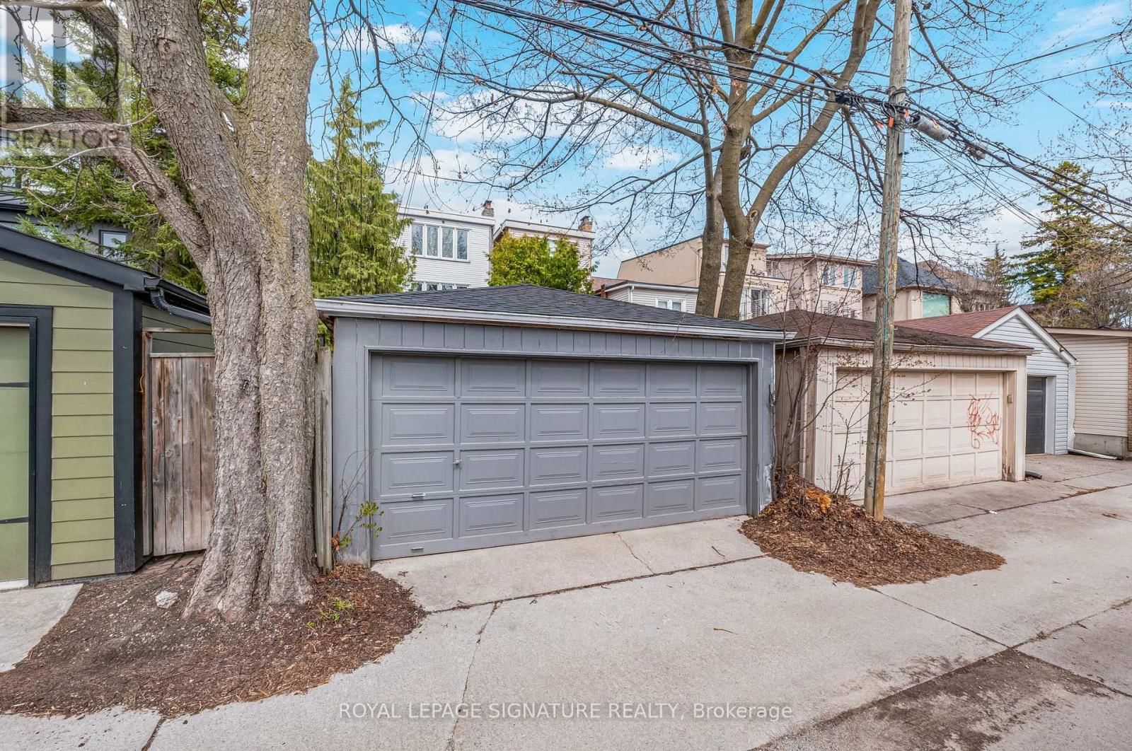 189 BEDFORD PARK AVENUE Image 35