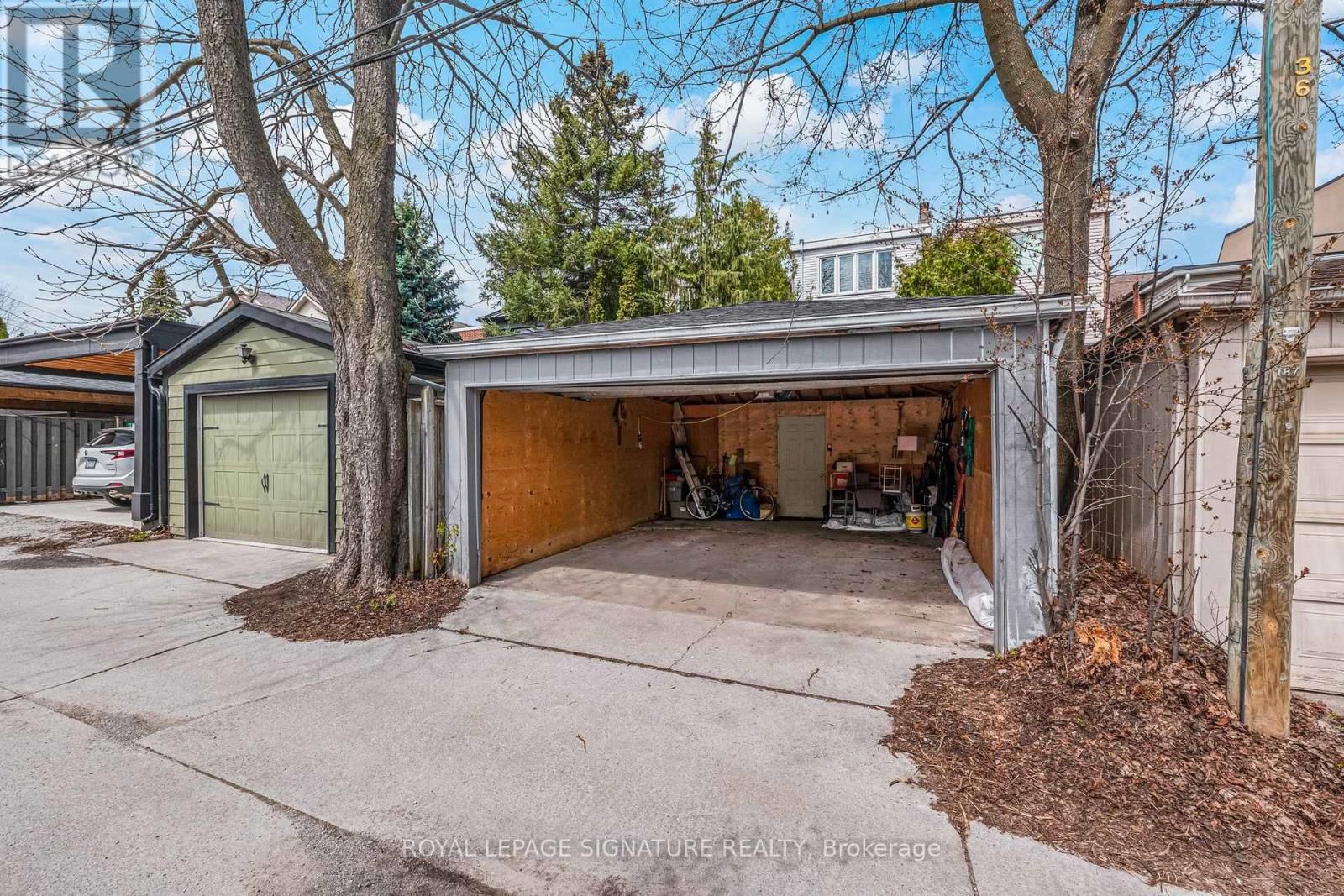 189 BEDFORD PARK AVENUE Image 36