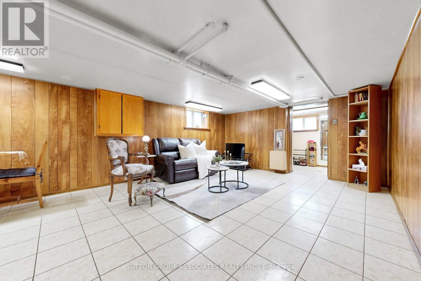 409 CHRISTIE STREET Image 32