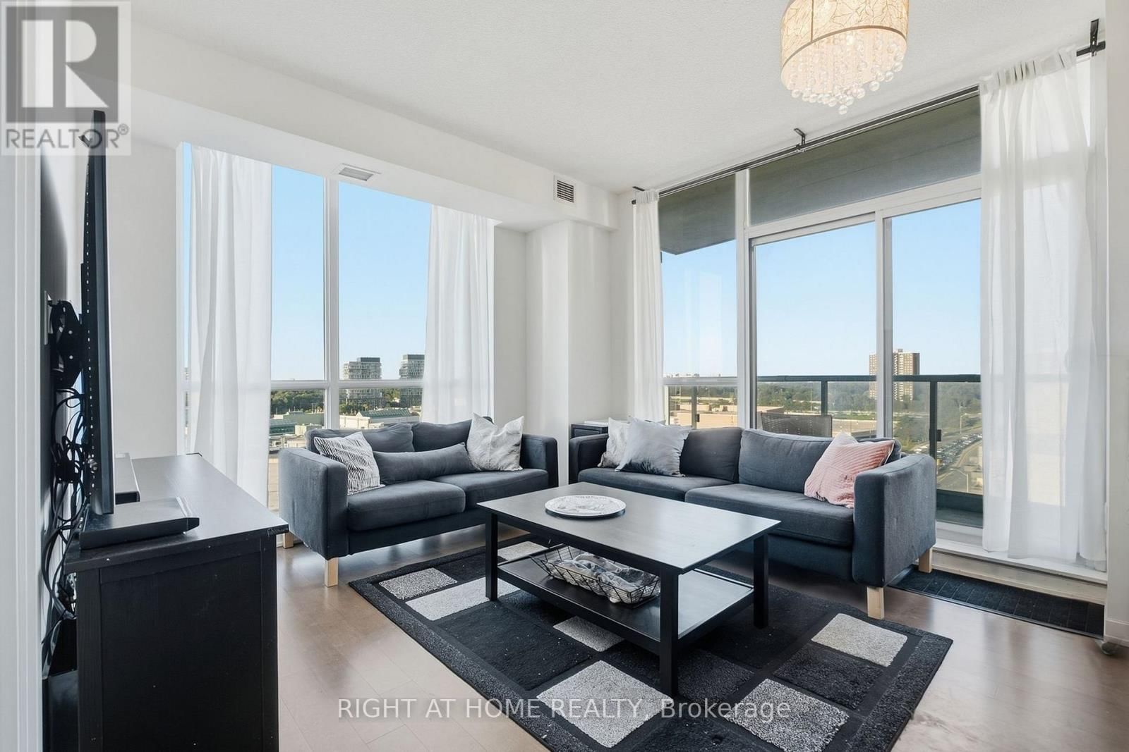 1012 - 70 FOREST MANOR ROAD Image 1