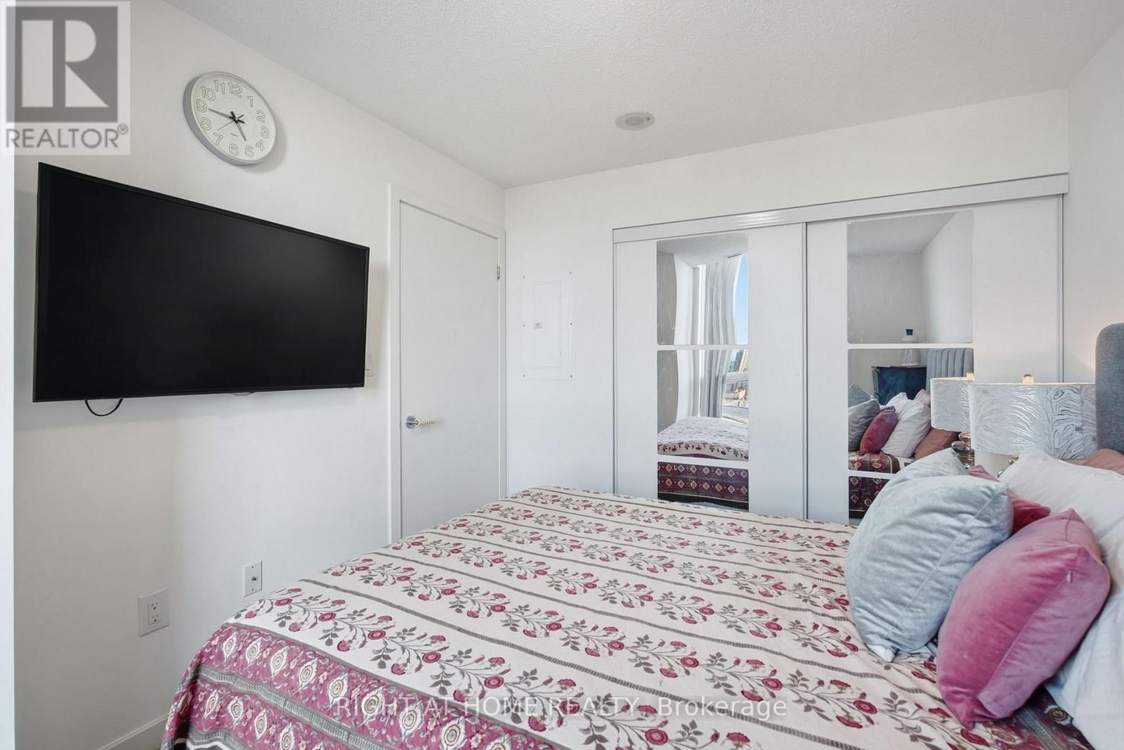 1012 - 70 FOREST MANOR ROAD Image 17