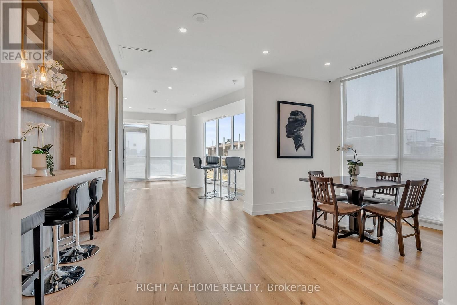 1012 - 70 FOREST MANOR ROAD Image 30