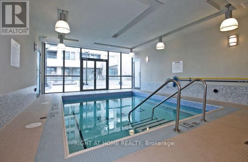 #1304 -530 ST CLAIR AVE W Image 21