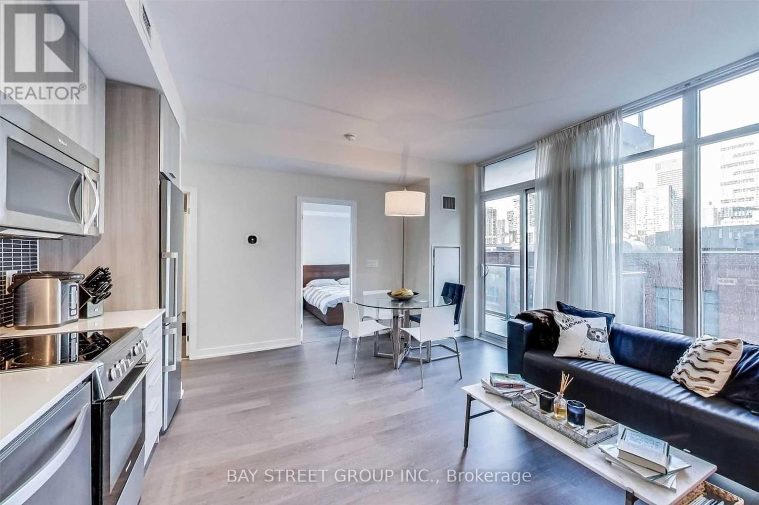 #404 -105 GEORGE ST Image 13