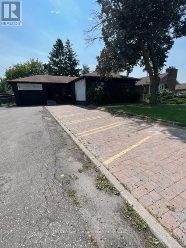 277 FINCH AVE W Image 3