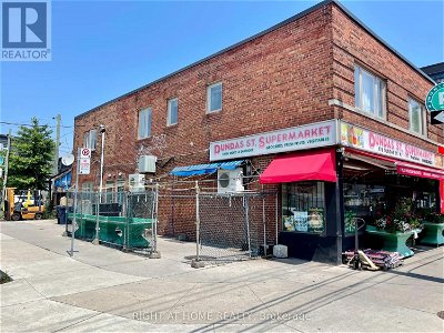Image #1 of Commercial for Sale at 878 Dundas St W, Toronto, Ontario