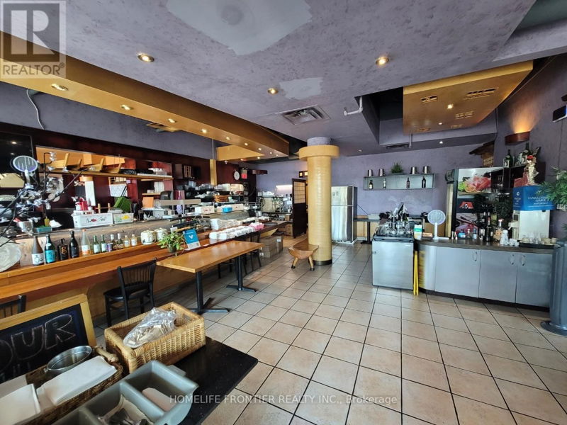 Image #1 of Restaurant for Sale at #11 & 12 -600 Queens Quay W, Toronto, Ontario