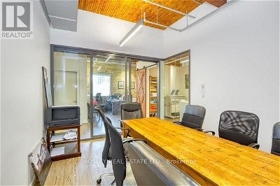 Image #1 of Commercial for Sale at 18 Gloucester Lane, Toronto, Ontario