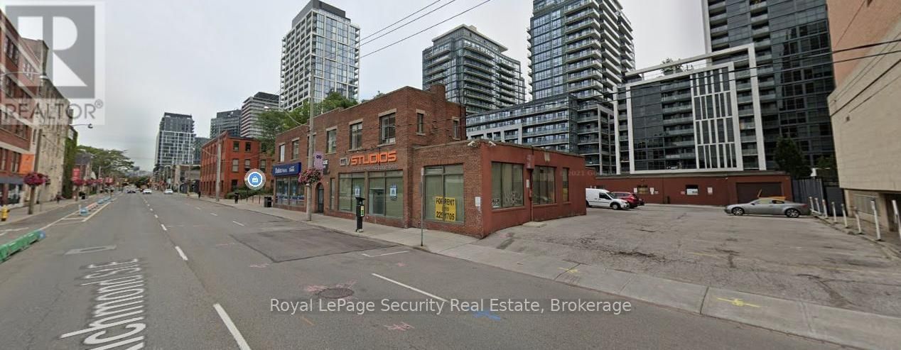 E - 381 RICHMOND STREET E Image 2