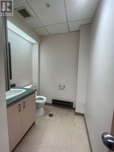 Commercial for Rent in Ontario