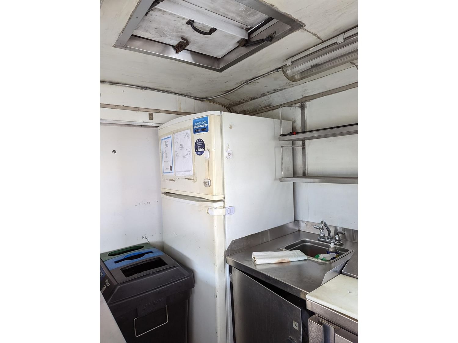 Image #1 of Restaurant for Sale at 600 Howe Street, Vancouver, British Columbia