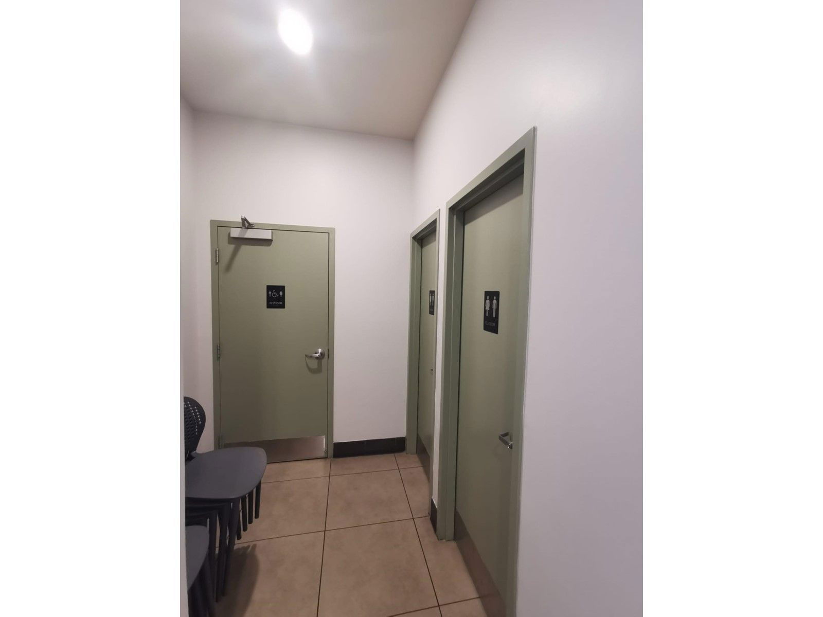 Image #1 of Restaurant for Sale at 170 2362 Whatcom Road, Abbotsford, British Columbia
