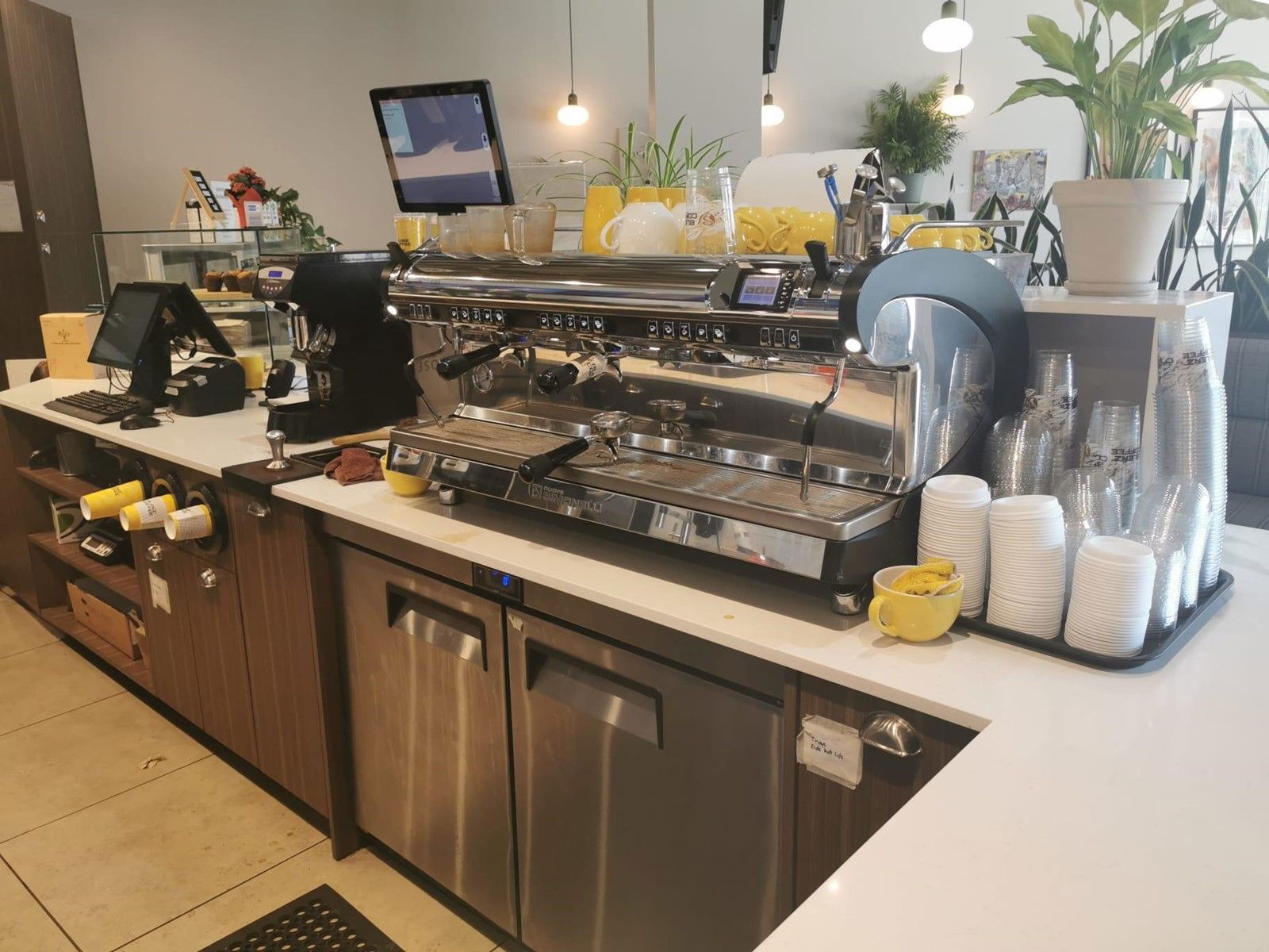 Image #1 of Restaurant for Sale at 170 2362 Whatcom Road, Abbotsford, British Columbia