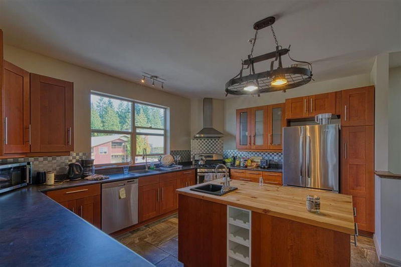 Image #1 of Business for Sale at 5533 Sechelt Inlet Crescent, Sechelt, British Columbia