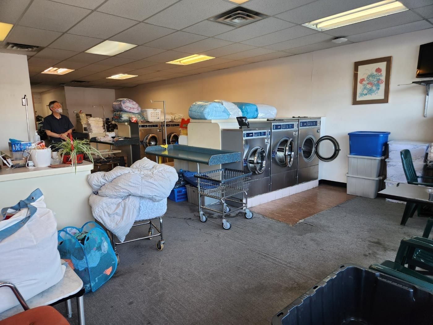 Image #1 of Business for Sale at 33324 S Fraser Way, Abbotsford, British Columbia