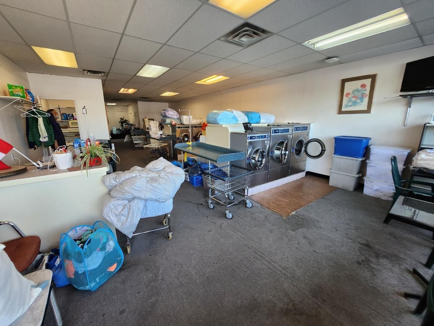 Image #1 of Business for Sale at 33324 S Fraser Way, Abbotsford, British Columbia