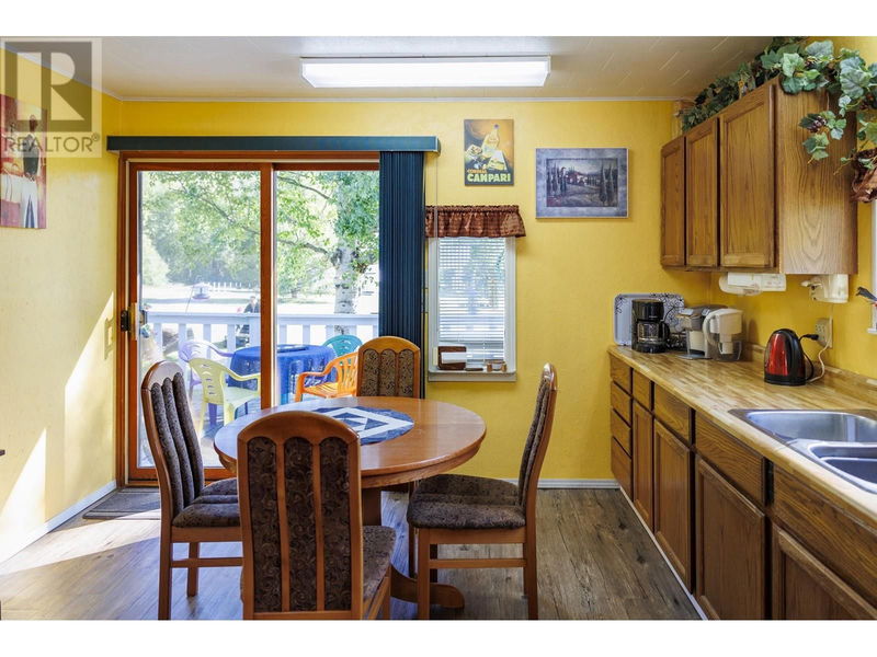 Image #1 of Business for Sale at 2435 E 16 Highway, Robson, British Columbia