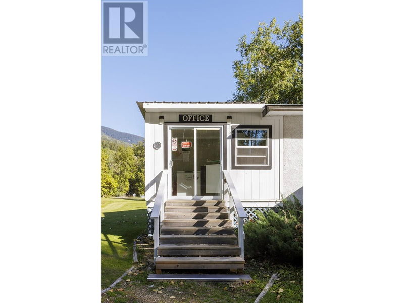 Image #1 of Business for Sale at 2435 E 16 Highway, Robson, British Columbia