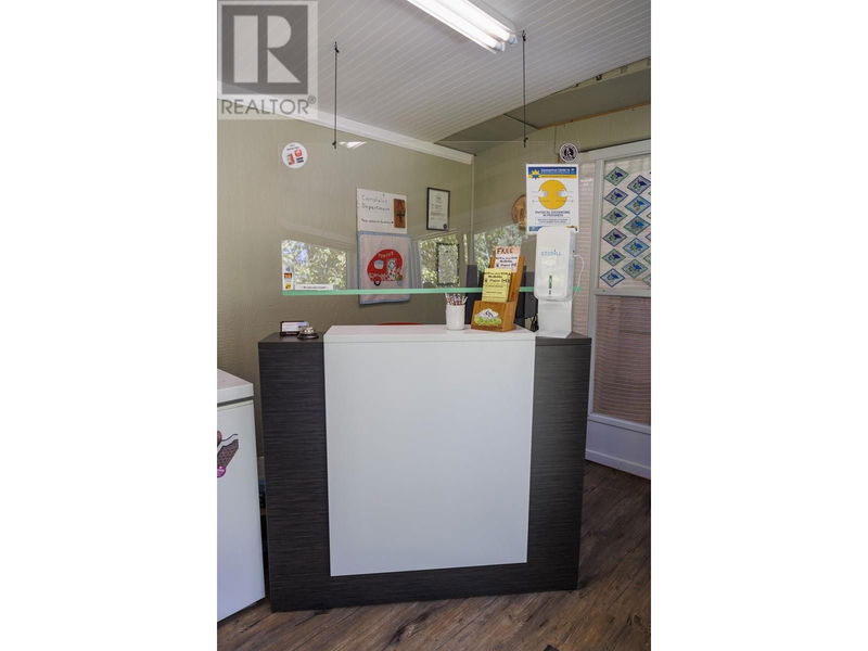 Image #1 of Business for Sale at 2435 E 16 Highway, Robson, British Columbia