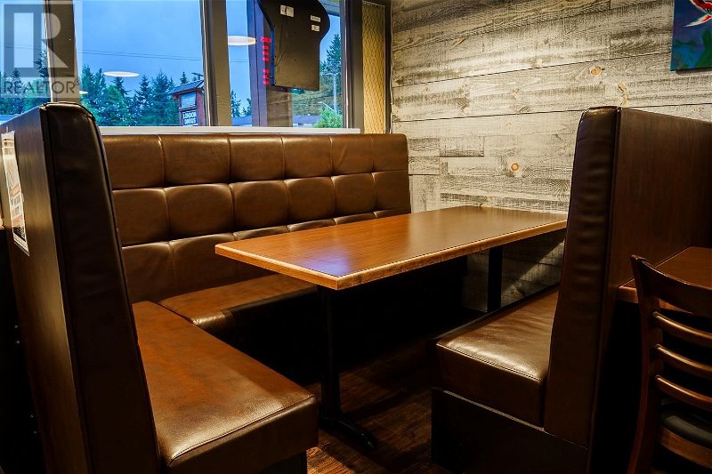 Image #1 of Restaurant for Sale at 900 Gibsons Way, Gibsons, British Columbia