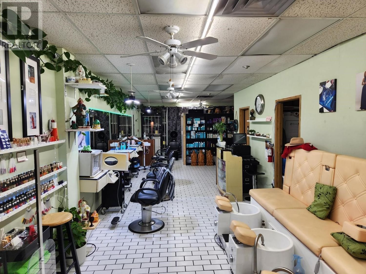 Businesses for Sale in Canada