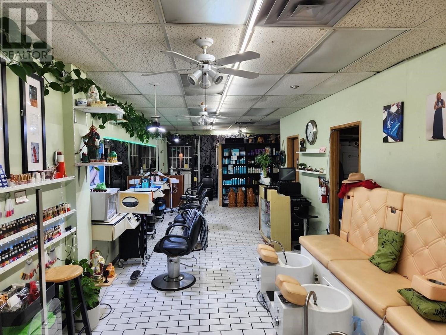 Businesses for Sale in Canada