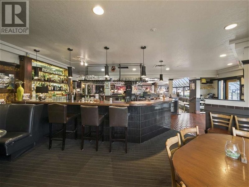 Image #1 of Restaurant for Sale at 851 Gibsons Way, Gibsons, British Columbia