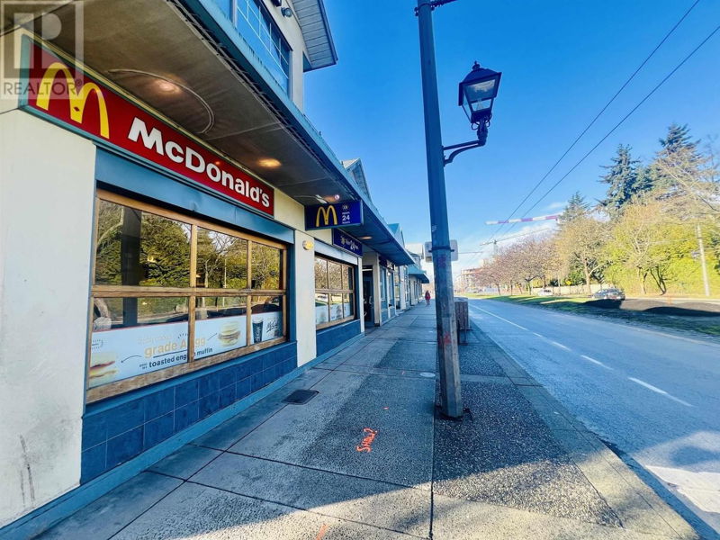 Image #1 of Restaurant for Sale at B4 5728 University Boulevard, Vancouver, British Columbia