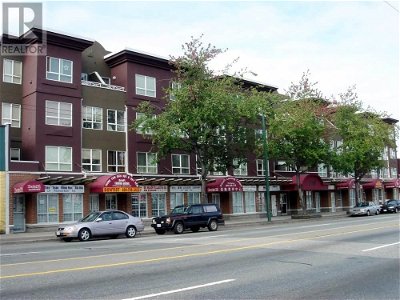 Image #1 of Commercial for Sale at 768 Kingsway Street, Vancouver, British Columbia