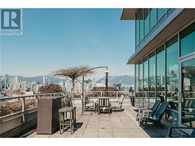Image #1 of Commercial for Sale at 647 And 649 550 W Broadway Street, Vancouver, British Columbia
