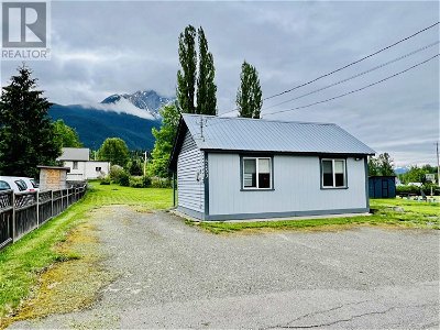 Image #1 of Commercial for Sale at 4250 11th Avenue, New Hazelton, British Columbia