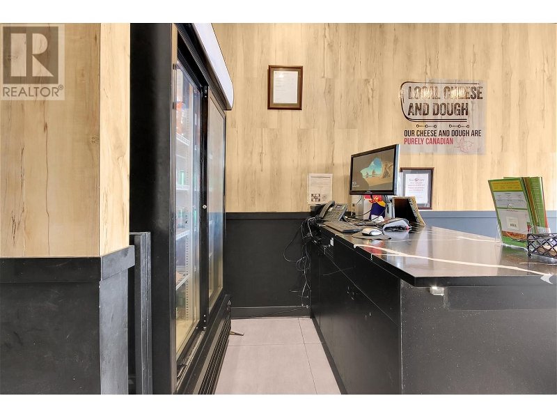 Image #1 of Restaurant for Sale at 940 19800 Lougheed Highway, Pitt Meadows, British Columbia