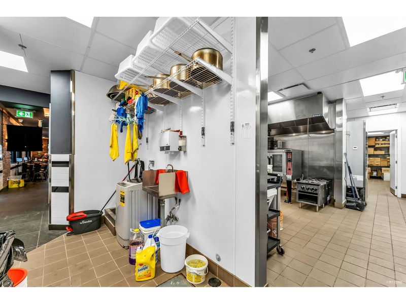 Image #1 of Restaurant for Sale at 6225 200 Street, Langley, British Columbia
