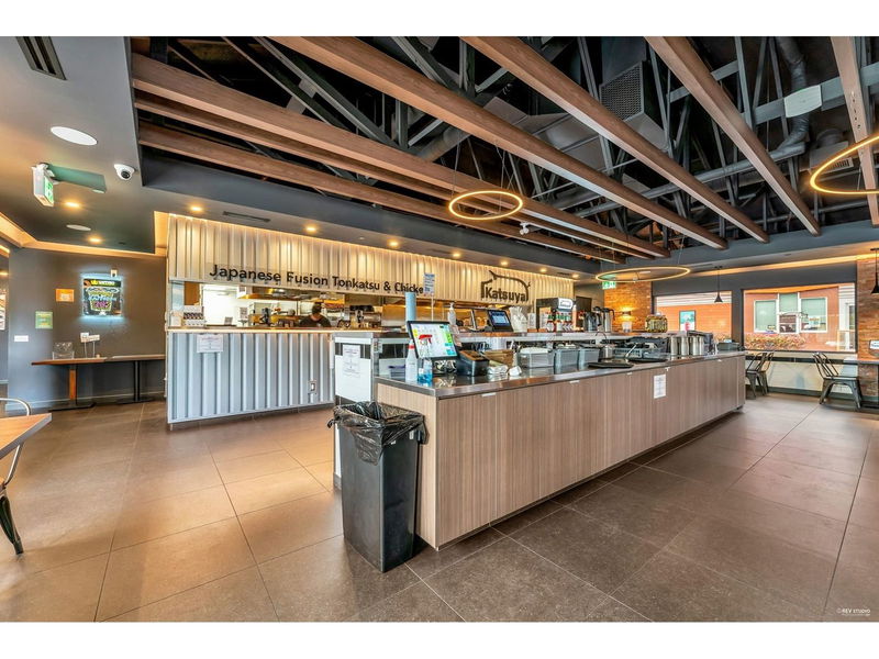 Image #1 of Restaurant for Sale at 6225 200 Street, Langley, British Columbia