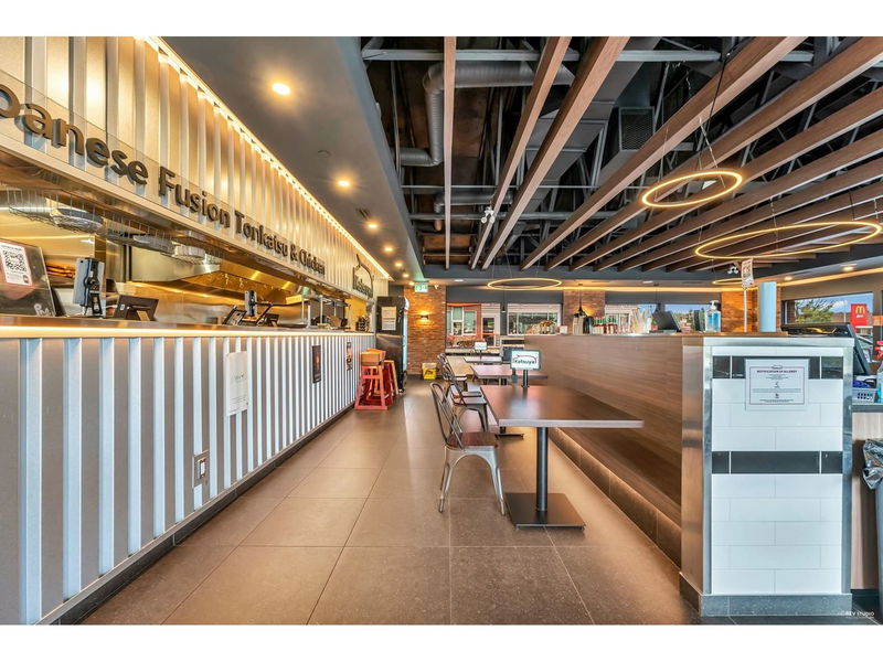 Image #1 of Restaurant for Sale at 6225 200 Street, Langley, British Columbia